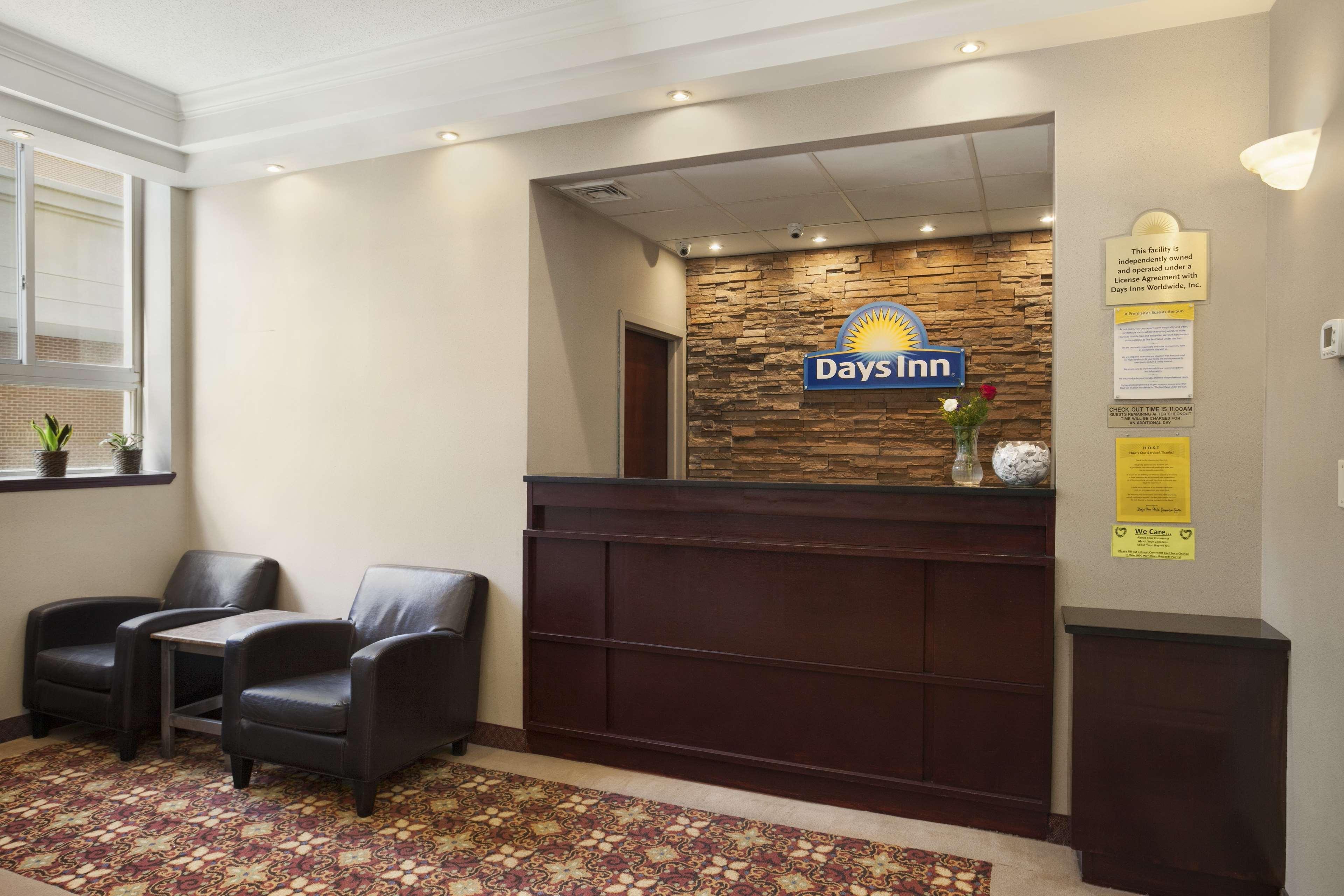 Hotel Days By Wyndham Convention Center