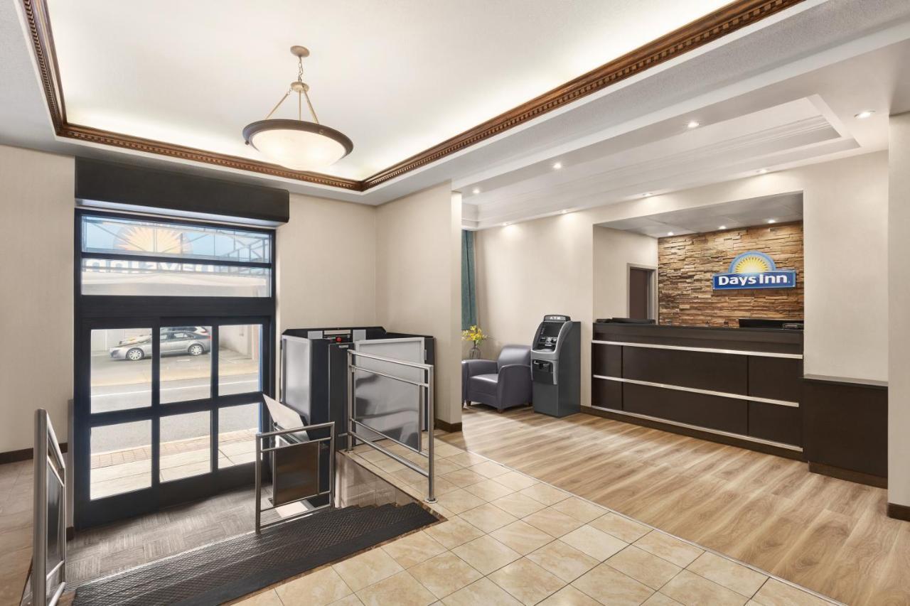 Hotel Days By Wyndham Convention Center 3*