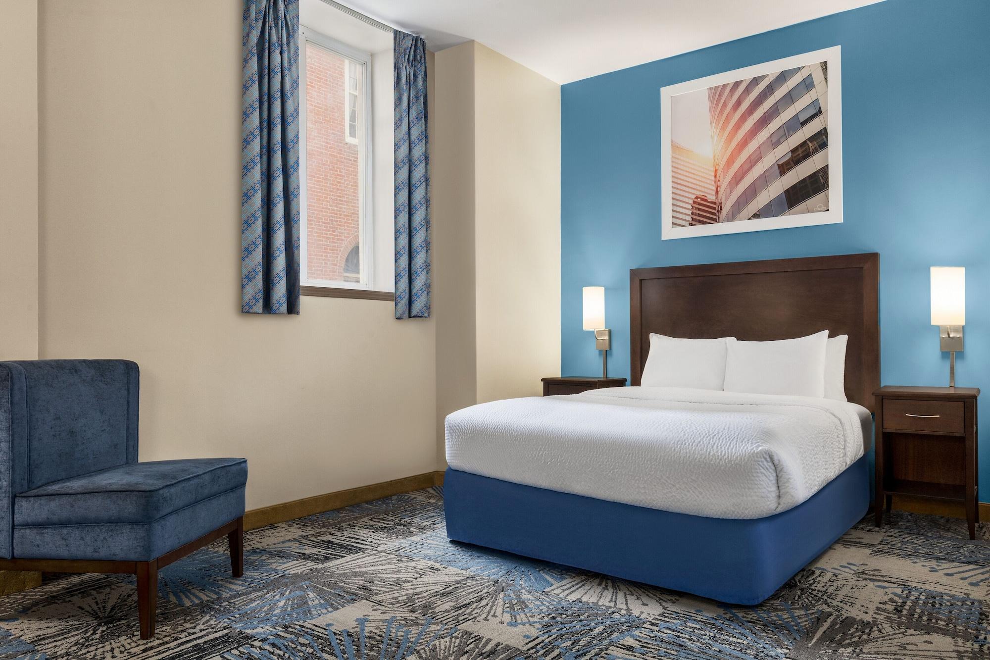 Hotel Days By Wyndham Convention Center